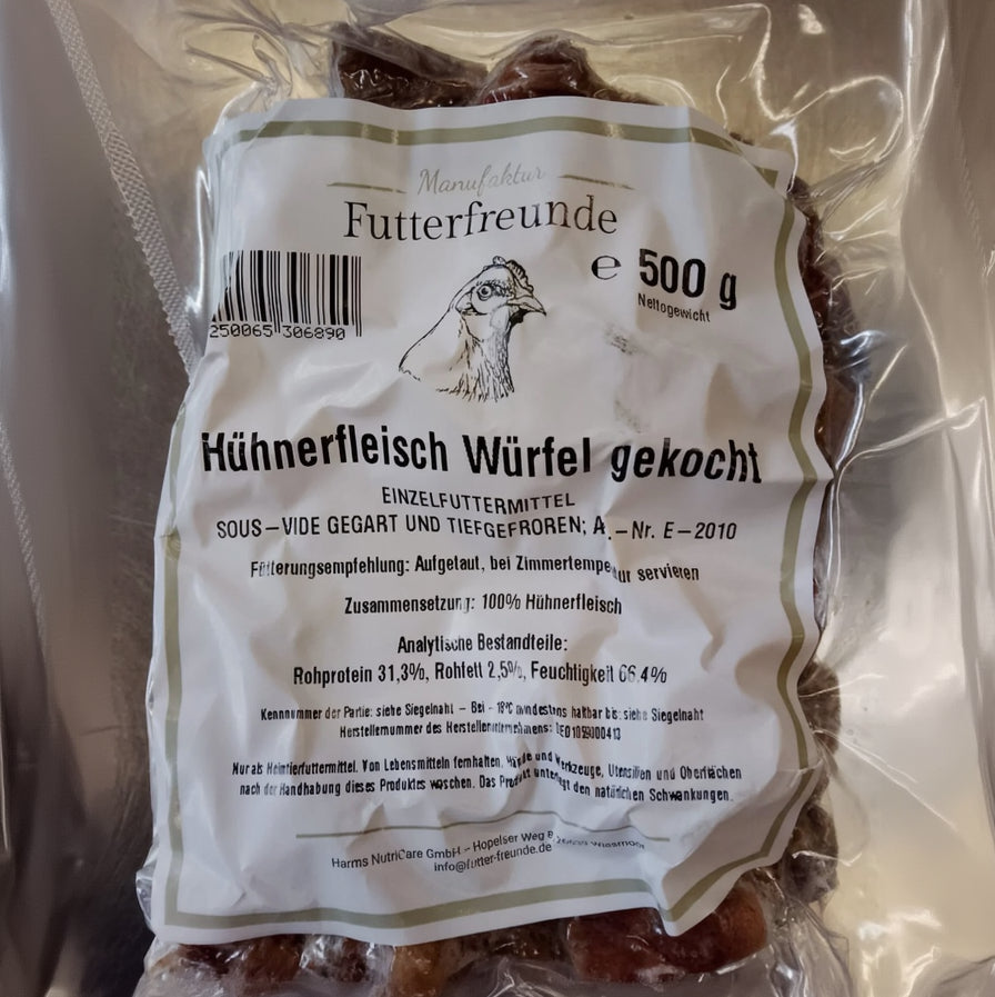 Hühnerfleisch gekocht und gewürfelt